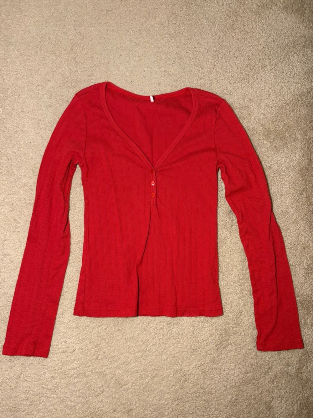 SET Active ❤️❤️ Red Ribbed Henley V-Neck Long Sleeve Top heart buttons NWOT